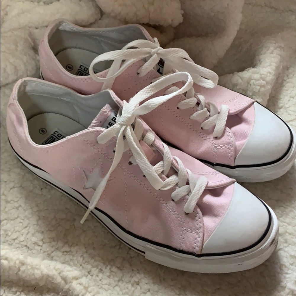 Converse One Star Women’s Shoes 9